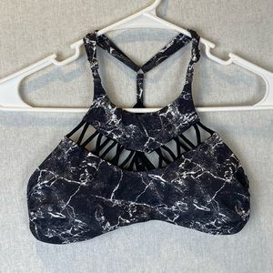 Women’s swimsuit top NWOT
